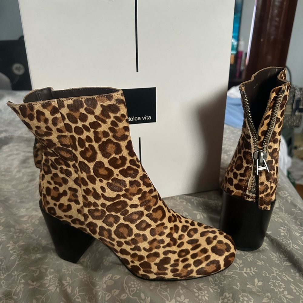 Dolce Vita Animal Print Ankle Booties size 7